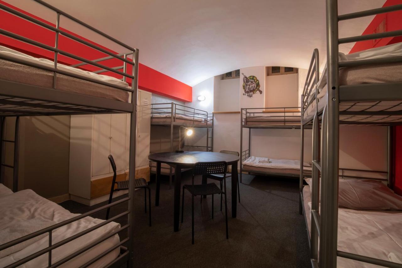 Apartamento Party Underground With Pooltable *
